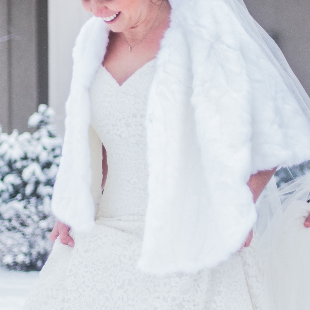 Nordstrom White Faux Fur Cape - Picture 8 of 9